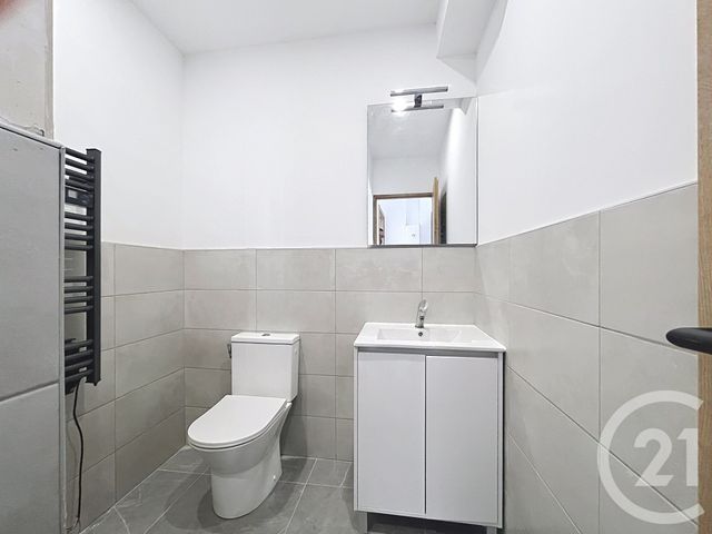 Appartement T2 à louer - 2 pièces - 36.95 m2 - VERT ST DENIS - 77 - ILE-DE-FRANCE - Century 21 Cerim