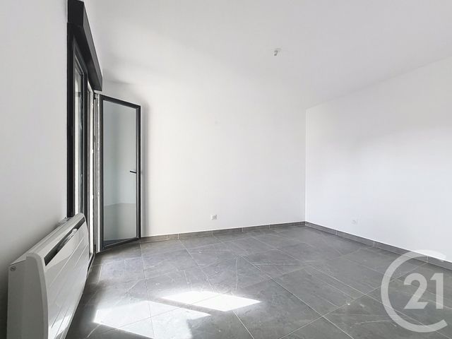 Appartement T2 à louer - 2 pièces - 36.95 m2 - VERT ST DENIS - 77 - ILE-DE-FRANCE - Century 21 Cerim