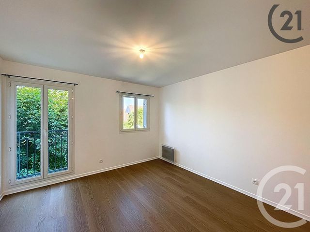 Appartement F1 à louer - 1 pièce - 28.48 m2 - CESSON - 77 - ILE-DE-FRANCE - Century 21 Cerim