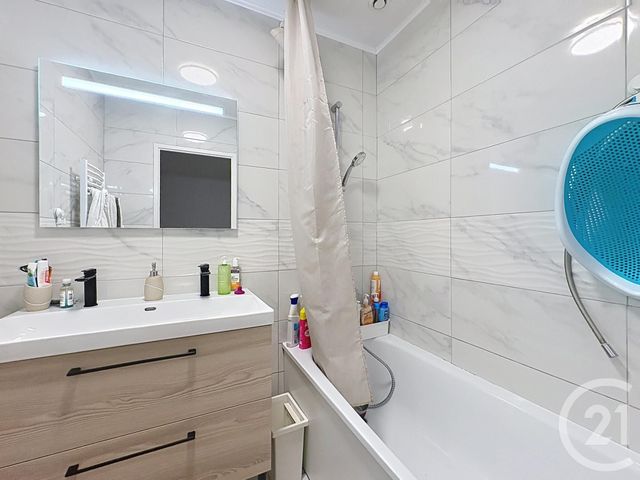 maison à vendre - 5 pièces - 86.99 m2 - COMBS LA VILLE - 77 - ILE-DE-FRANCE - Century 21 Cerim