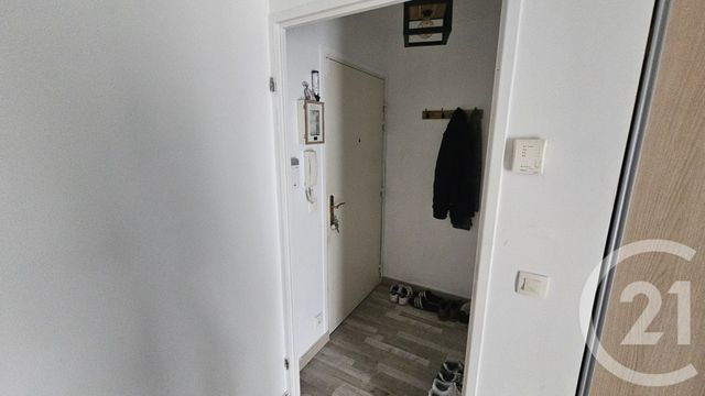 Appartement à louer - 3 pièces - 57.91 m2 - MOISSY CRAMAYEL - 77 - ILE-DE-FRANCE - Century 21 Cerim