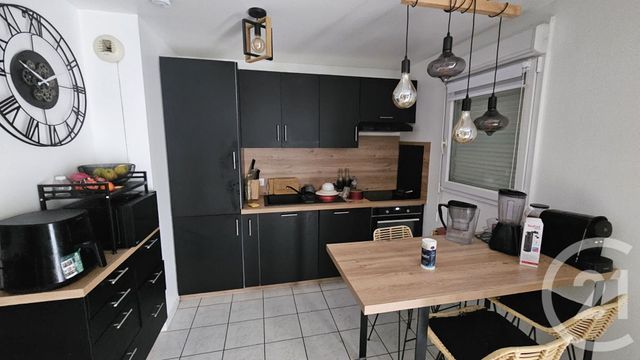 Appartement à louer - 3 pièces - 57.91 m2 - MOISSY CRAMAYEL - 77 - ILE-DE-FRANCE - Century 21 Cerim