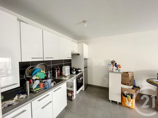 Appartement T2 à louer - 3 pièces - 60.92 m2 - CESSON - 77 - ILE-DE-FRANCE - Century 21 Cerim
