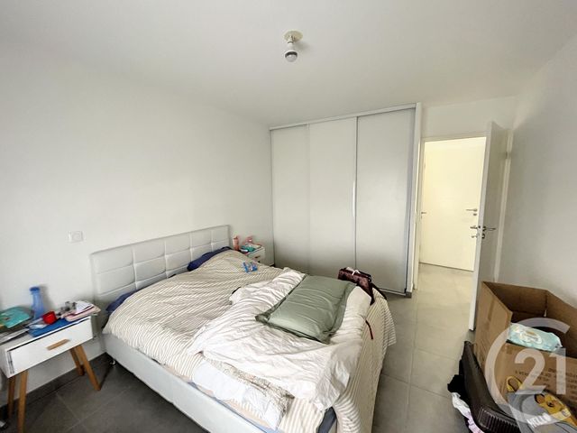 Appartement T2 à louer - 3 pièces - 60.92 m2 - CESSON - 77 - ILE-DE-FRANCE - Century 21 Cerim
