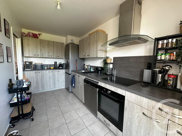 Appartement T3 à louer - 3 pièces - 65.83 m2 - COMBS LA VILLE - 77 - ILE-DE-FRANCE - Century 21 Cerim